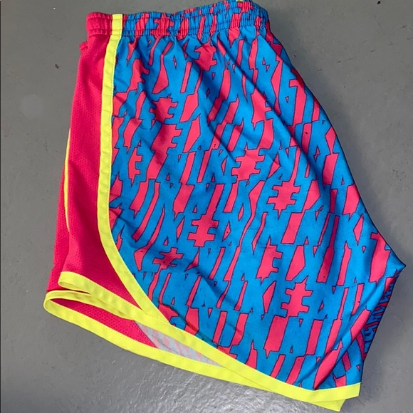 Nike shorts 💜 - Picture 4 of 4